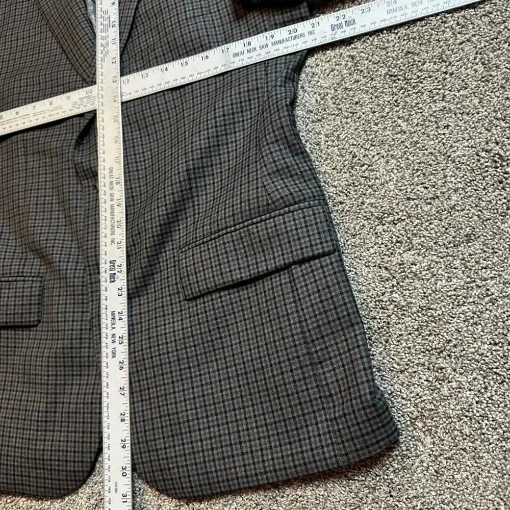 Turnbury gray checkered plaid 100% wool‎ blazer size 40S